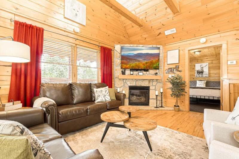 Villa Movie Theater Hot Tub View Mountain Escape à Gatlinburg Extérieur photo